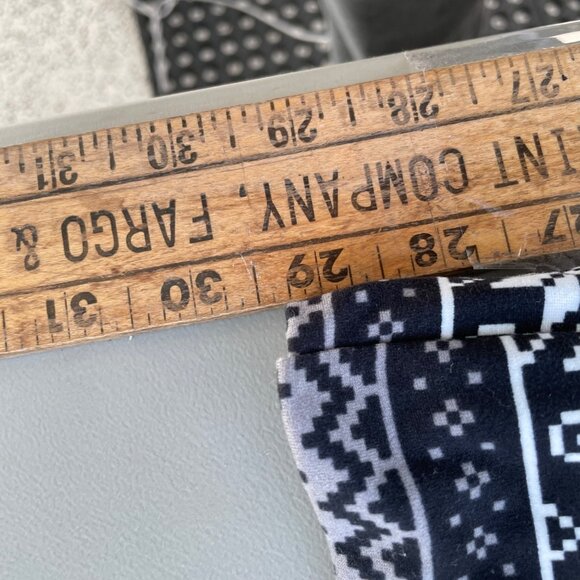 Shosho Pajama Set SIze XL Snowflakes Fair Isle Black Christmas Family NEW - Picture 9 of 9